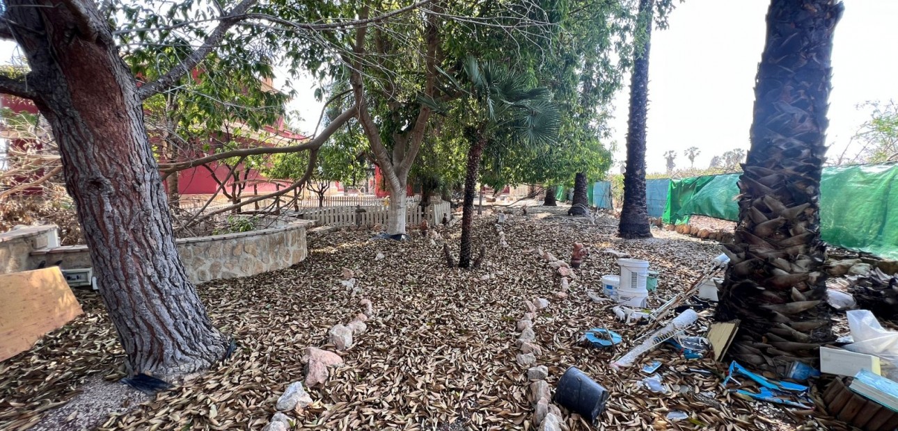 Sale - Finca Country Property -
Los Montesinos