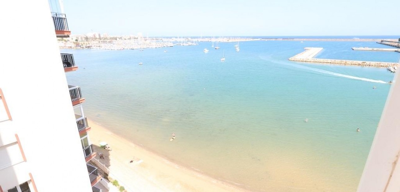 Sale - Apartment / flat -
Torrevieja - Acequion