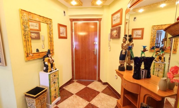 Sale - Apartment / flat -
Torrevieja - Acequion
