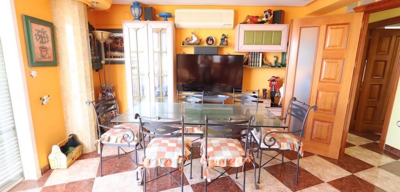Sale - Apartment / flat -
Torrevieja - Acequion