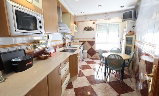 Sale - Apartment / flat -
Torrevieja - Acequion