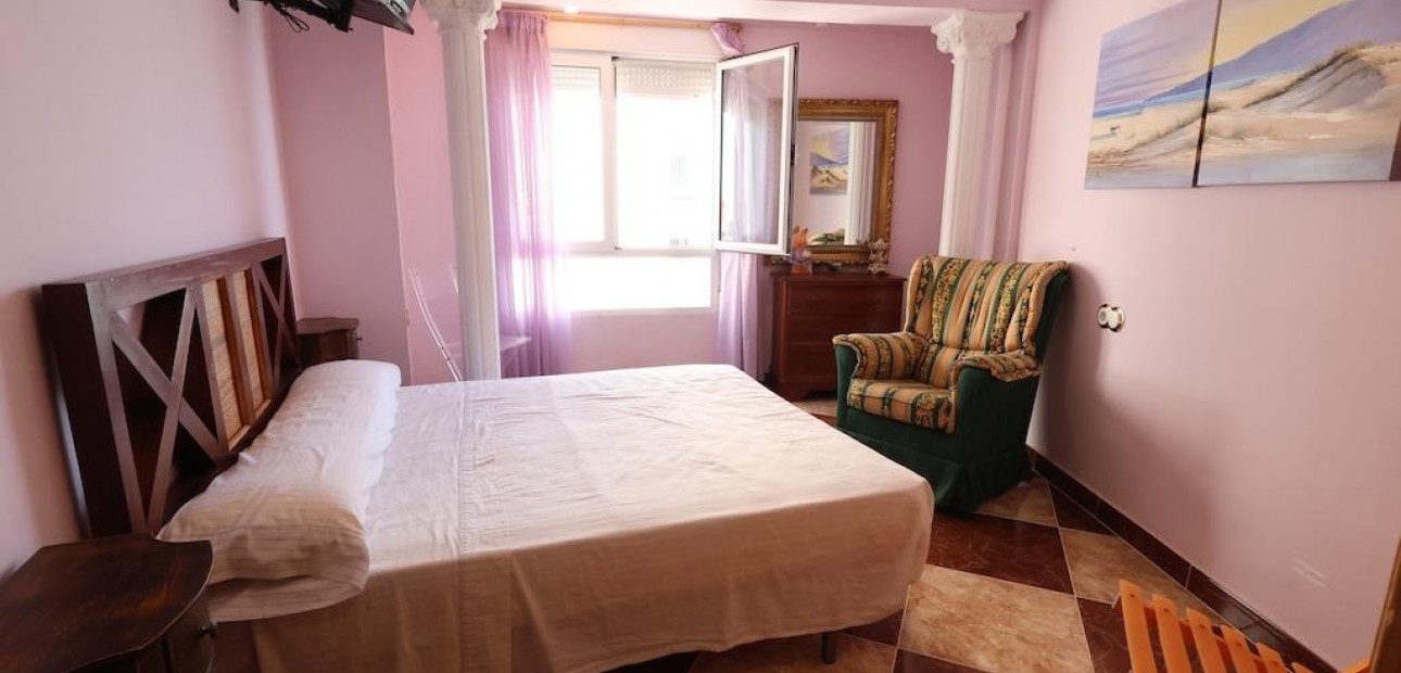 Sale - Apartment / flat -
Torrevieja - Acequion