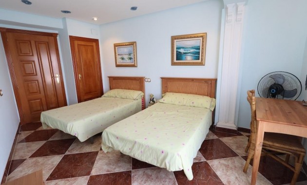 Sale - Apartment / flat -
Torrevieja - Acequion
