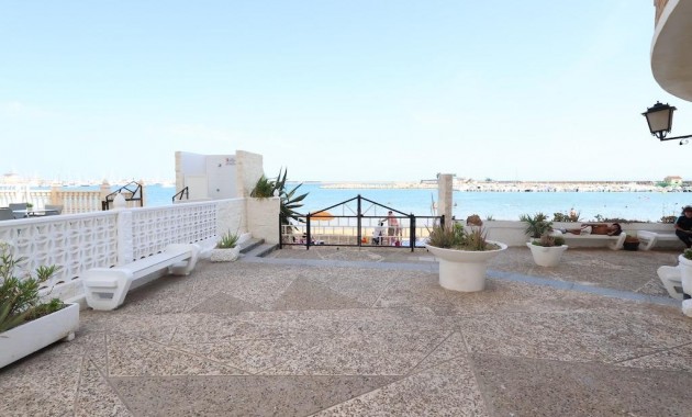 Sale - Apartment / flat -
Torrevieja - Acequion