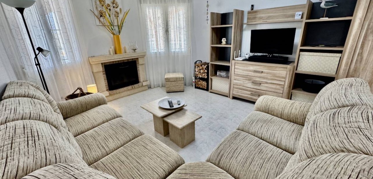 Venta - Villa -
Ciudad Quesada - Lo Pepin