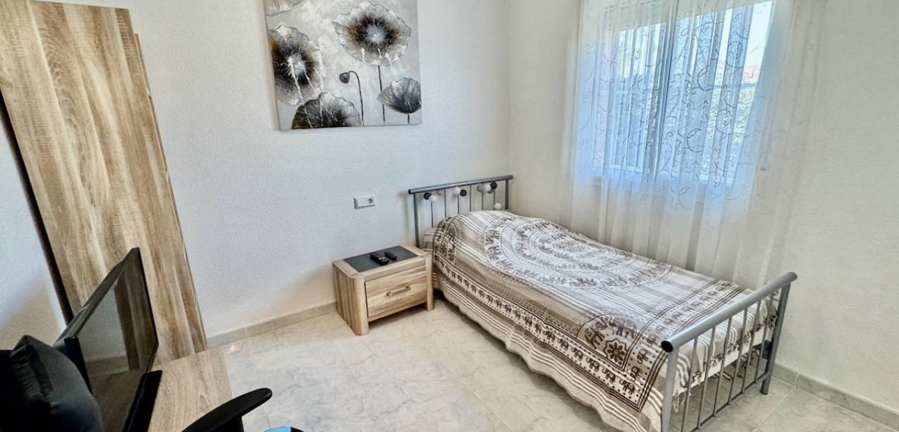 Venta - Villa -
Ciudad Quesada - Lo Pepin