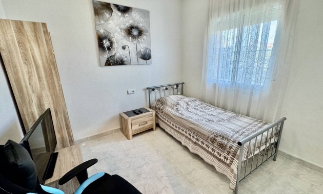 Venta - Villa -
Ciudad Quesada - Lo Pepin