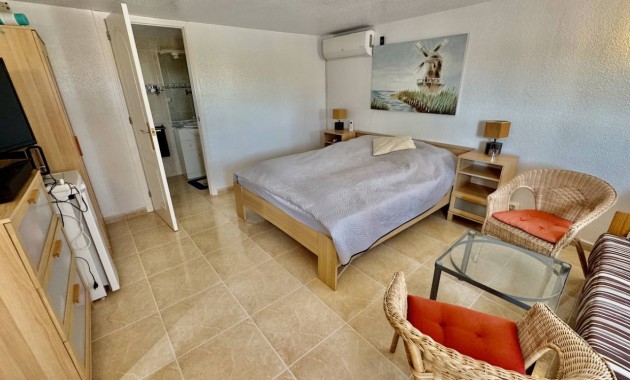 Venta - Villa -
Ciudad Quesada - Lo Pepin