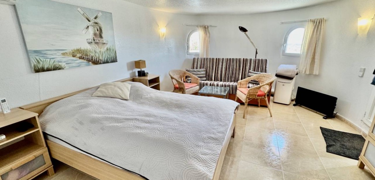 Venta - Villa -
Ciudad Quesada - Lo Pepin