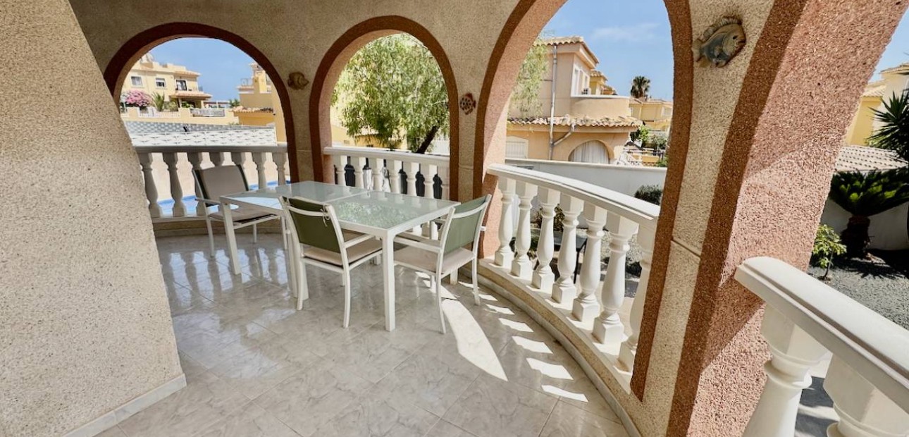 Venta - Villa -
Ciudad Quesada - Lo Pepin