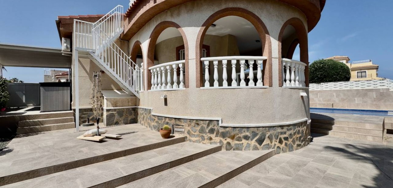 Venta - Villa -
Ciudad Quesada - Lo Pepin