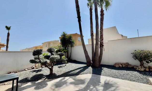 Venta - Villa -
Ciudad Quesada - Lo Pepin