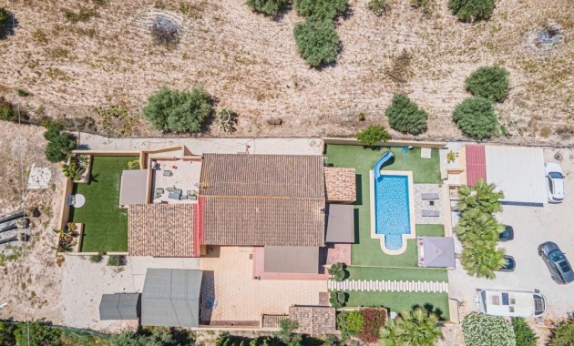 Venta - Country House -
Albatera - Pueblo 11