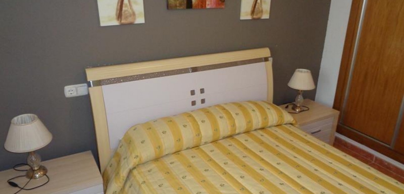 Sale - Bungalow -
Arenales del sol - Arenales del Sol