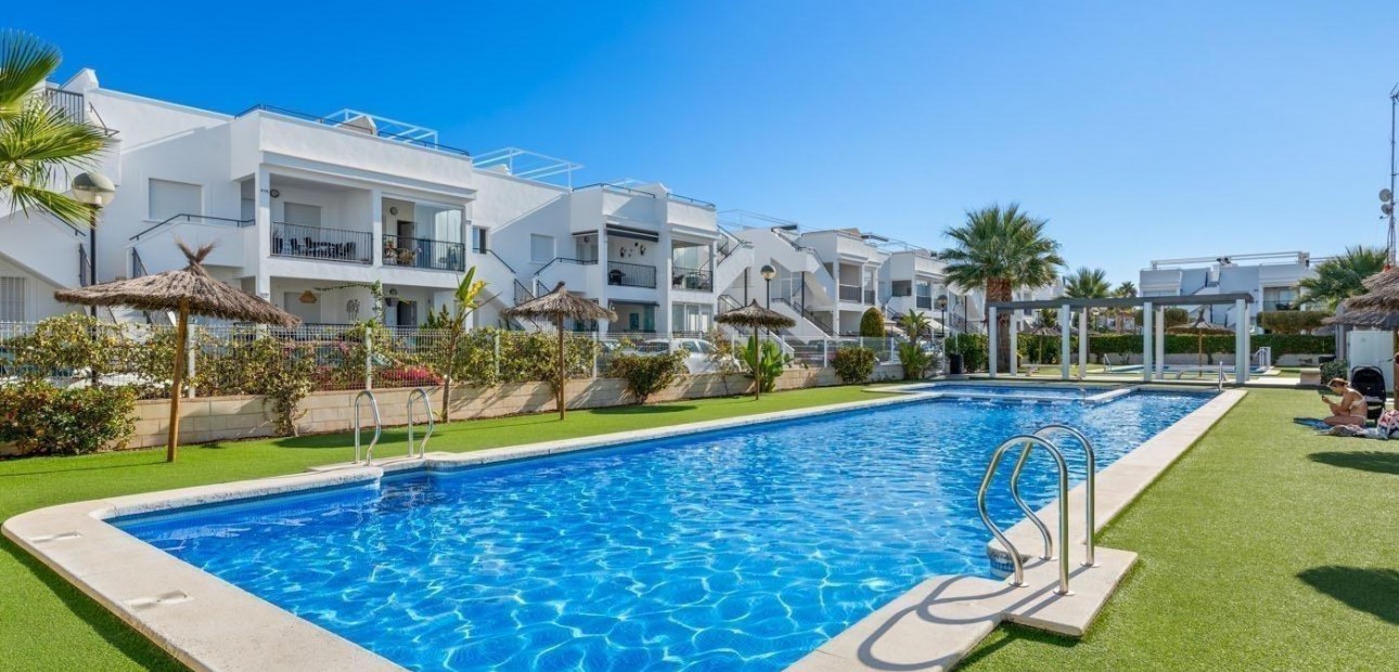 Venta - Bungalow -
Torrevieja - Aguas nuevas 2