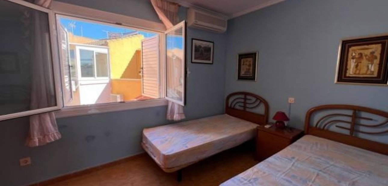 Venta - Terraced house -
Torrevieja - La Siesta - El Salado - Torreta