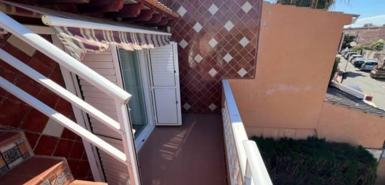 Venta - Terraced house -
Torrevieja - La Siesta - El Salado - Torreta
