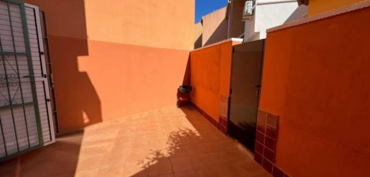 Venta - Terraced house -
Torrevieja - La Siesta - El Salado - Torreta