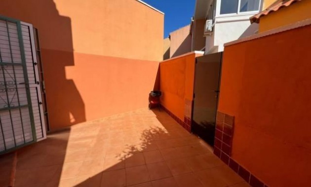 Venta - Terraced house -
Torrevieja - La Siesta - El Salado - Torreta