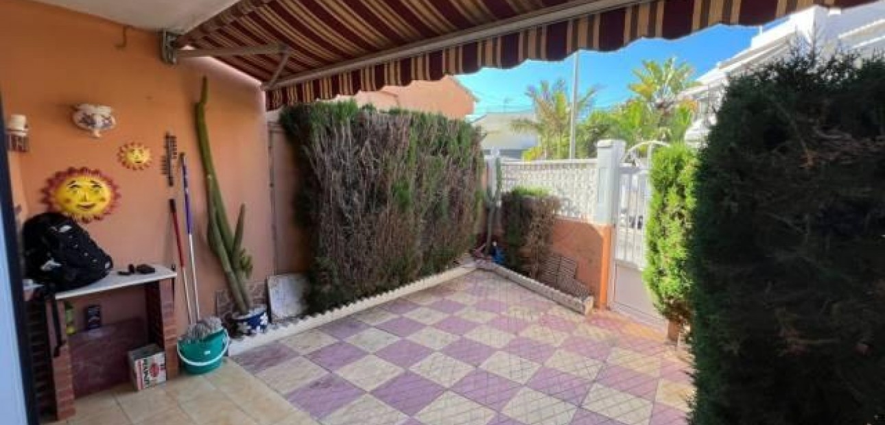 Venta - Terraced house -
Torrevieja - La Siesta - El Salado - Torreta