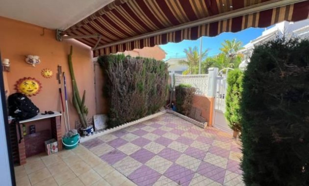 Venta - Terraced house -
Torrevieja - La Siesta - El Salado - Torreta