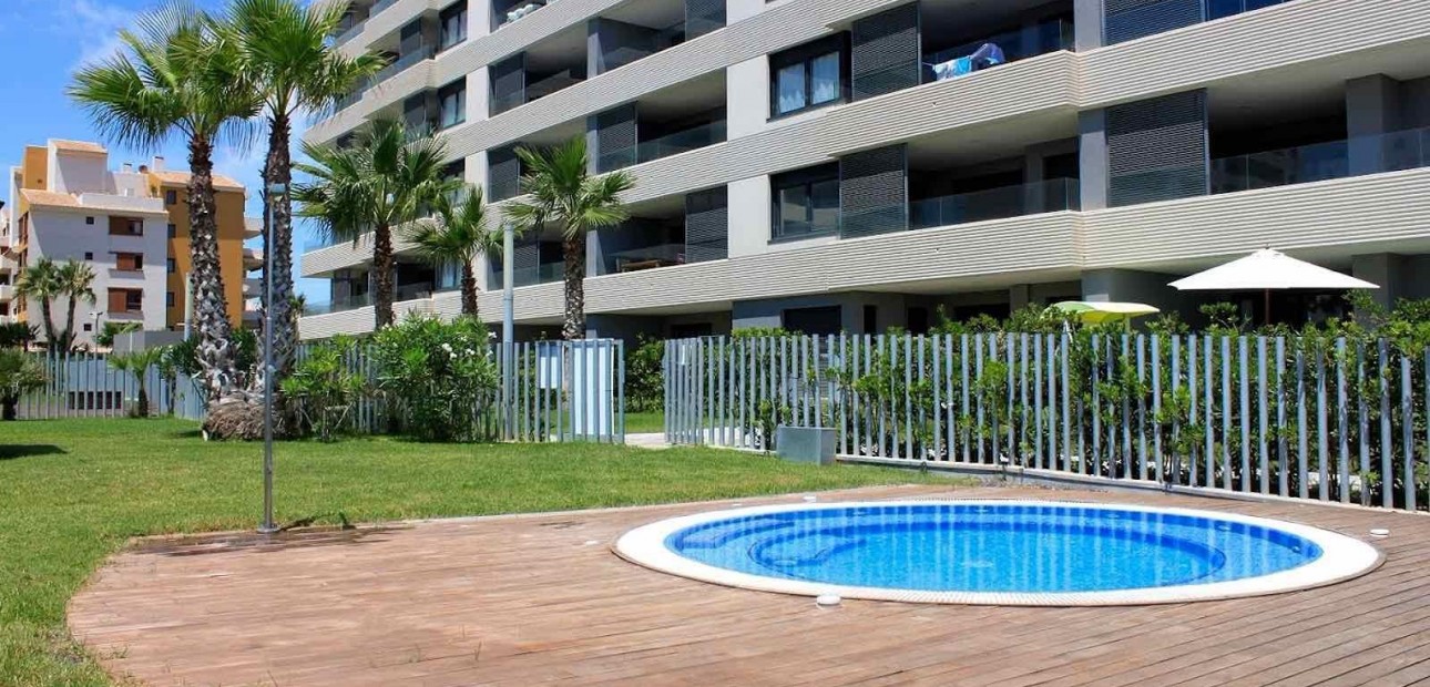 Herverkoop - Appartement / flat -
Torrevieja - Punta prima
