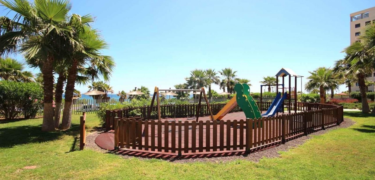 Herverkoop - Appartement / flat -
Torrevieja - Punta prima
