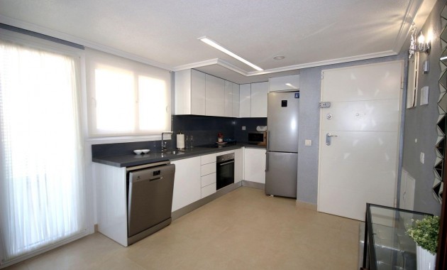Herverkoop - Appartement / flat -
Torrevieja - Punta prima