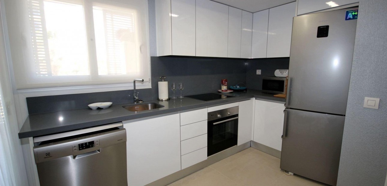 Herverkoop - Appartement / flat -
Torrevieja - Punta prima