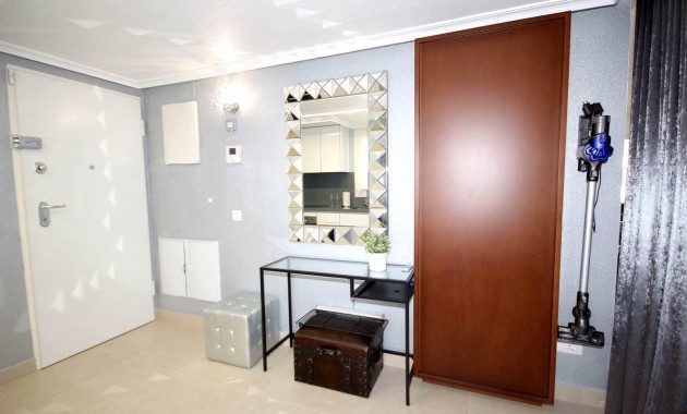 Herverkoop - Appartement / flat -
Torrevieja - Punta prima
