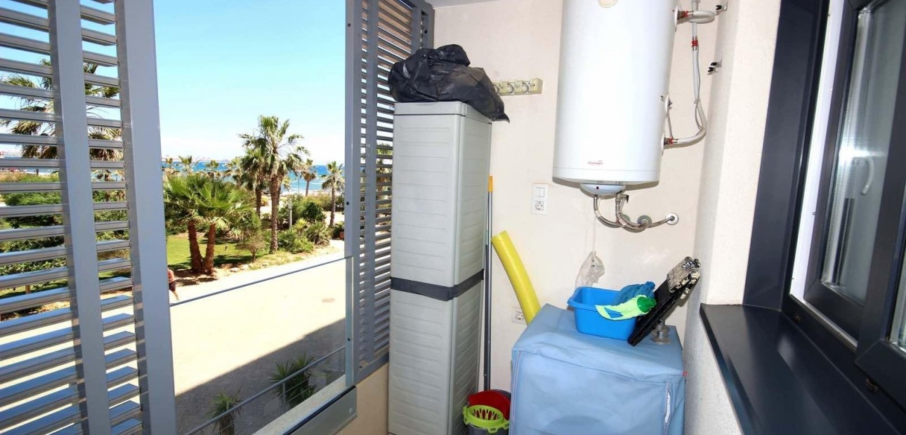 Herverkoop - Appartement / flat -
Torrevieja - Punta prima