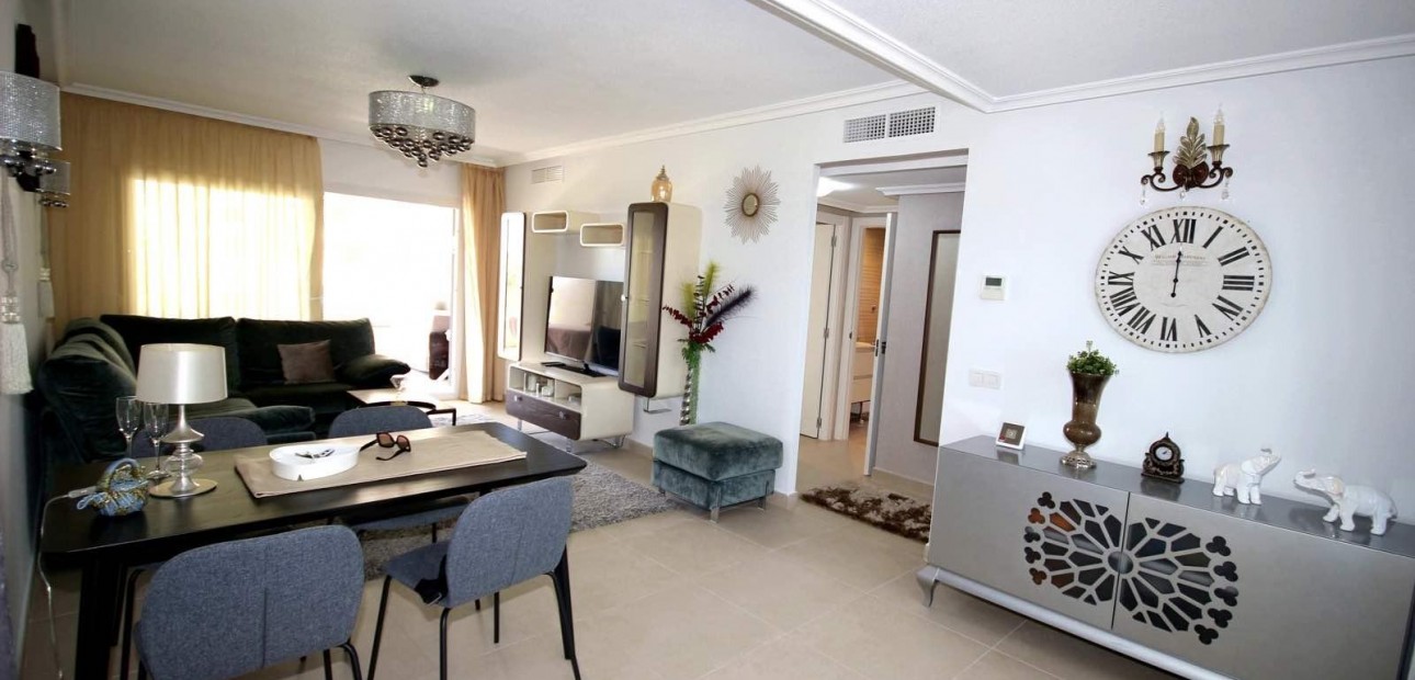 Herverkoop - Appartement / flat -
Torrevieja - Punta prima