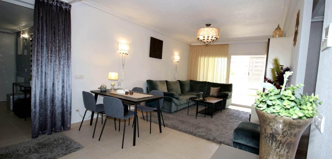 Herverkoop - Appartement / flat -
Torrevieja - Punta prima
