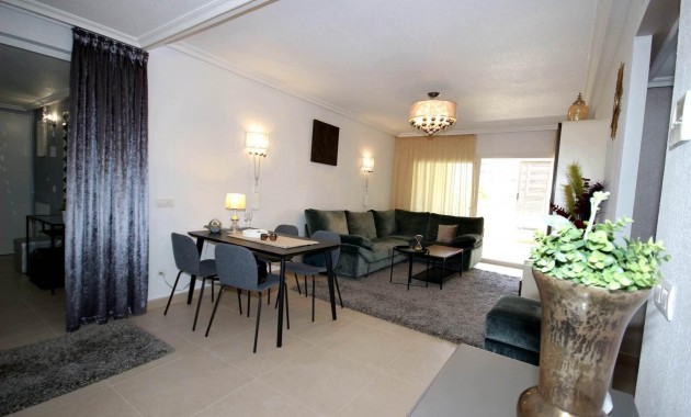 Herverkoop - Appartement / flat -
Torrevieja - Punta prima