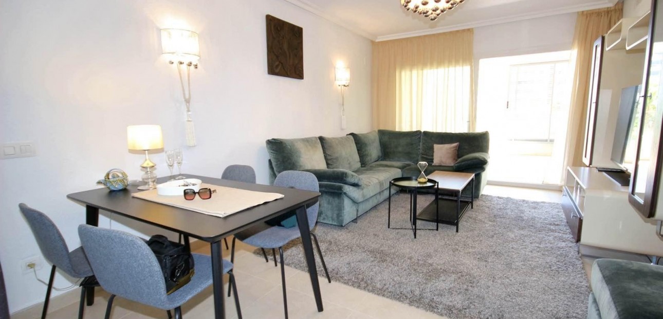 Herverkoop - Appartement / flat -
Torrevieja - Punta prima