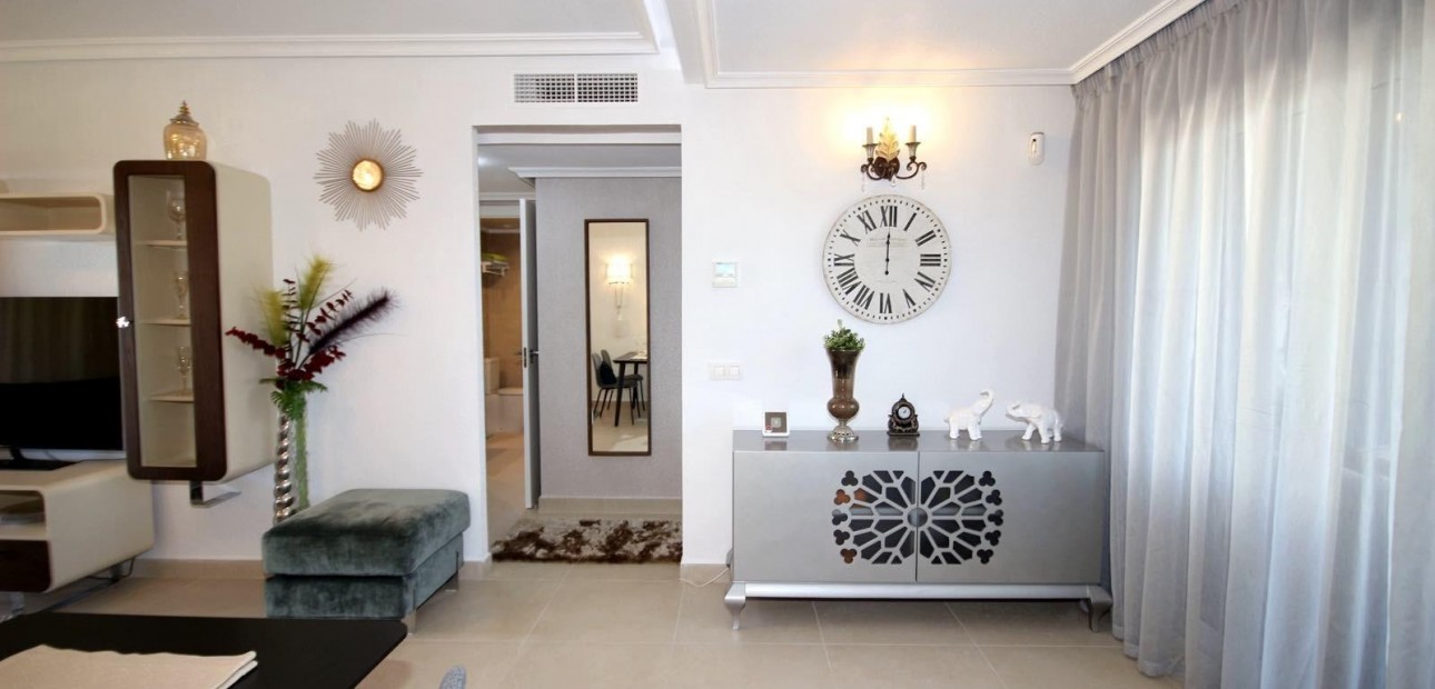 Herverkoop - Appartement / flat -
Torrevieja - Punta prima