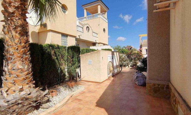 Herverkoop - House -
Guardamar del Segura - Urb el raso