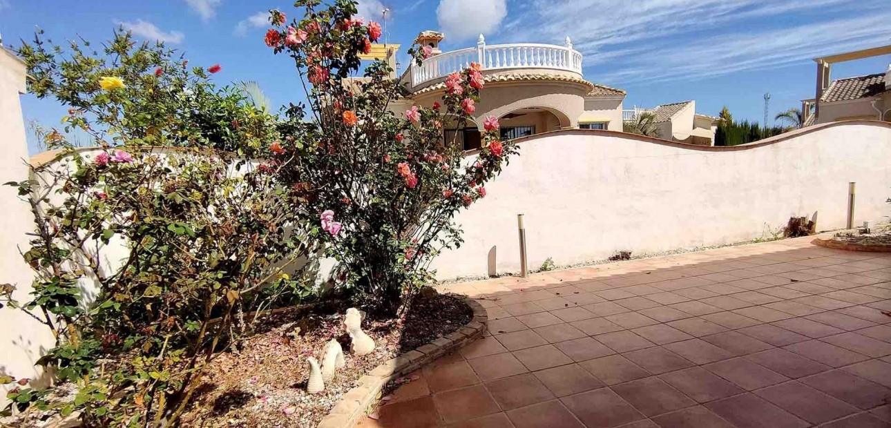 Herverkoop - House -
Guardamar del Segura - Urb el raso