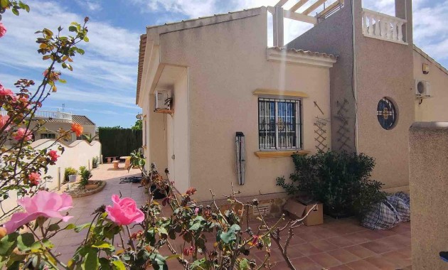 Herverkoop - House -
Guardamar del Segura - Urb el raso
