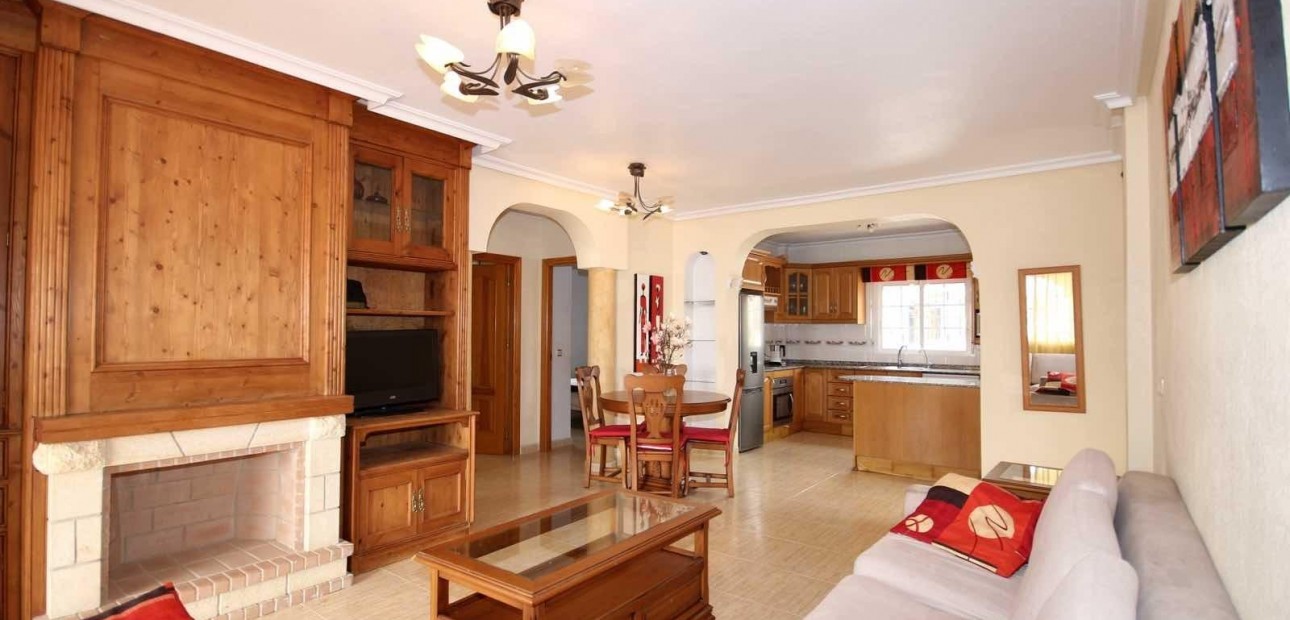 Herverkoop - House -
Guardamar del Segura - Urb el raso