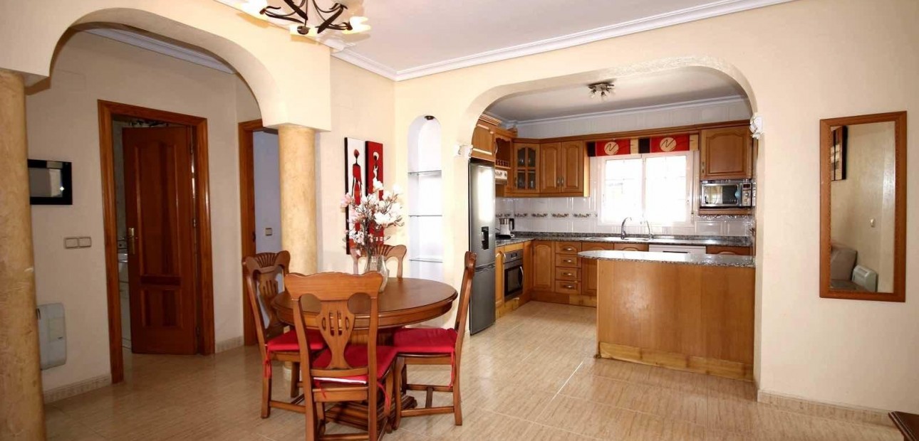 Herverkoop - House -
Guardamar del Segura - Urb el raso