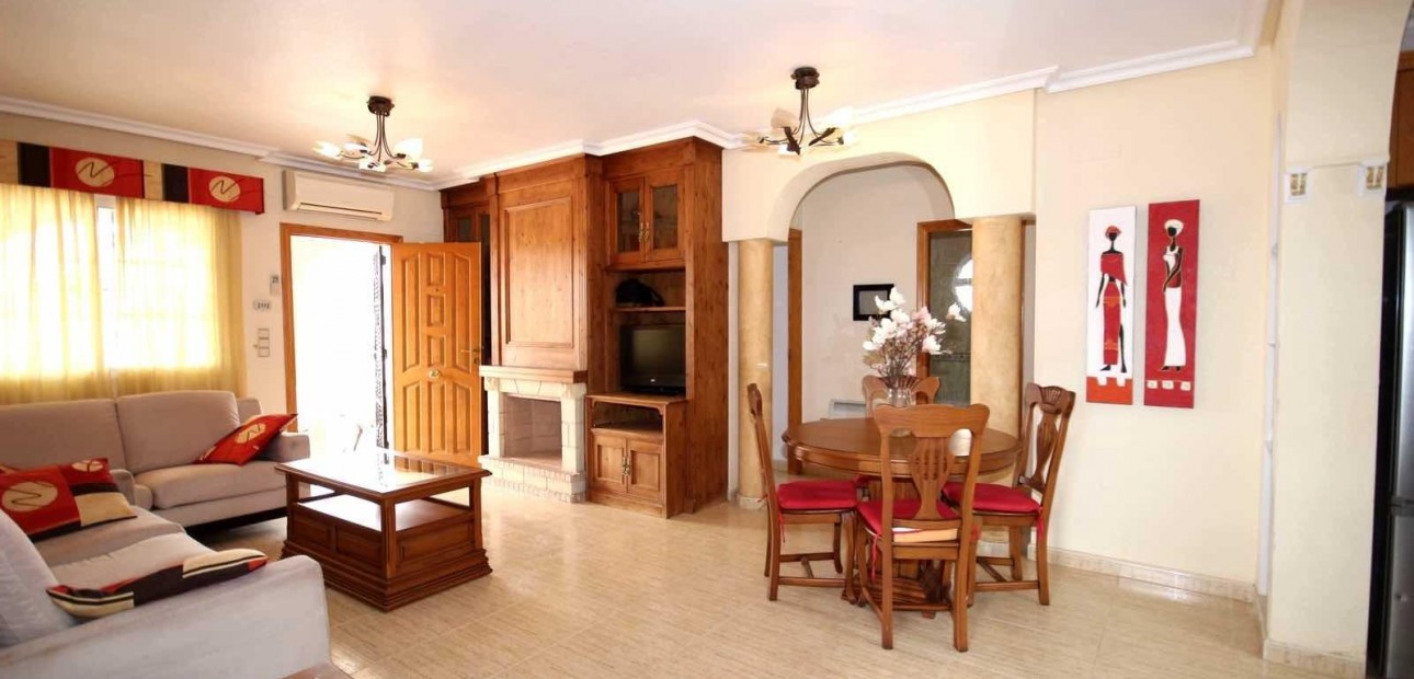 Herverkoop - House -
Guardamar del Segura - Urb el raso
