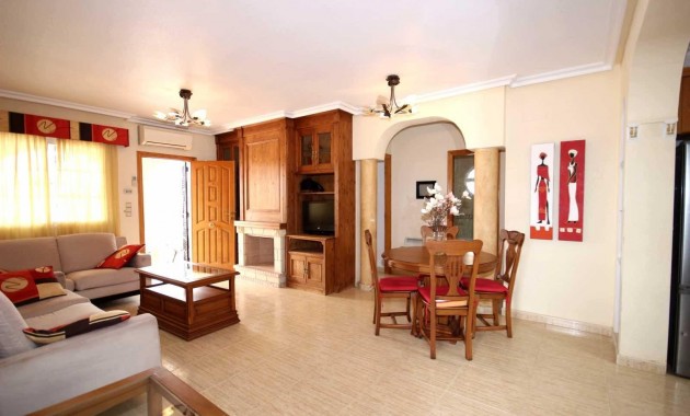 Herverkoop - House -
Guardamar del Segura - Urb el raso