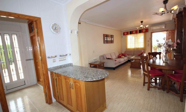 Herverkoop - House -
Guardamar del Segura - Urb el raso