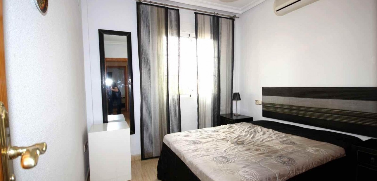 Herverkoop - House -
Guardamar del Segura - Urb el raso
