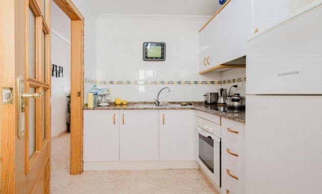 Venta - Apartamento / piso -
Torrevieja - Playa de los locos