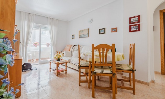 Venta - Apartamento / piso -
Torrevieja - Playa de los locos