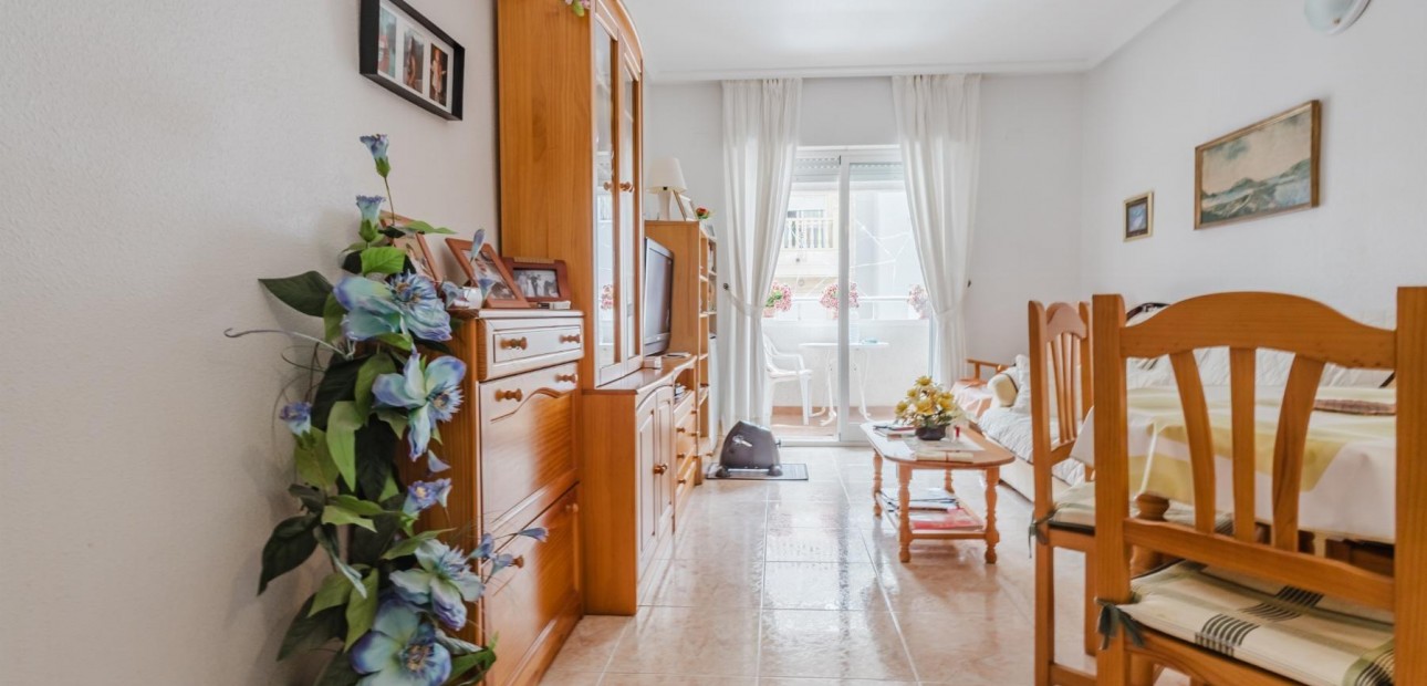Venta - Apartamento / piso -
Torrevieja - Playa de los locos