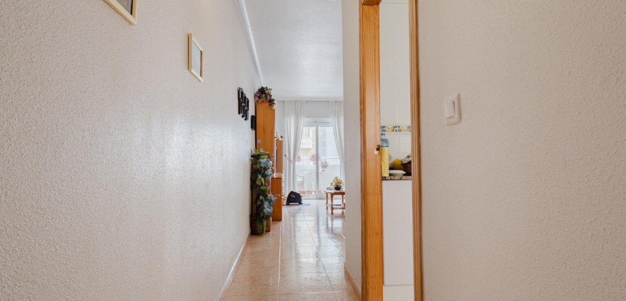 Venta - Apartamento / piso -
Torrevieja - Playa de los locos