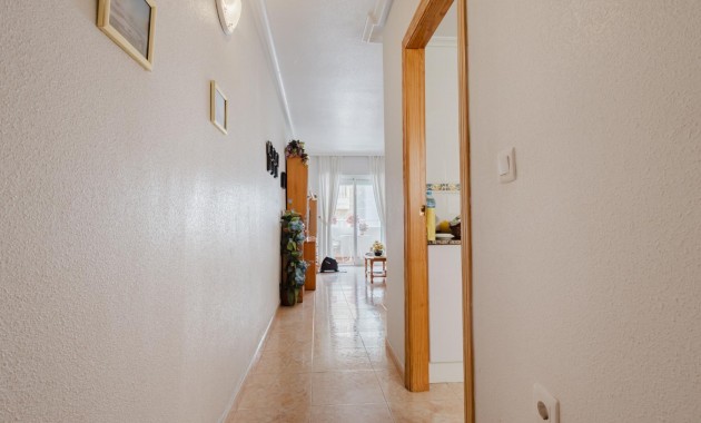 Venta - Apartamento / piso -
Torrevieja - Playa de los locos